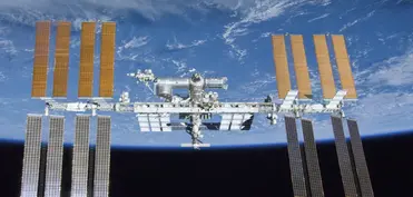 NASA astronavtlara hava sızması səbəbindən mümkün təxliyəyə hazırlaşmaq göstərişi verib