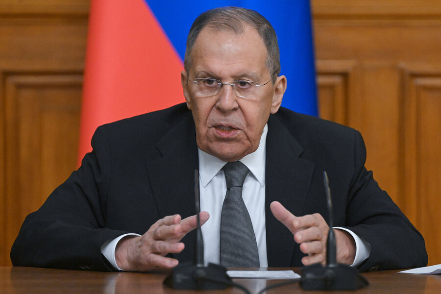 Lavrov Rusiyanın Ukrayna ilə danışıqlara hazır olduğunu bildirib