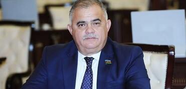 “ABŞ İranla bağlı iki xətt üzrə hərəkət edir”