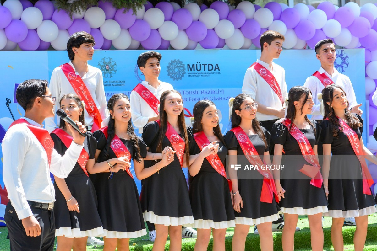 Azərbaycanda bu il məzun olan şagirdlərin sayı açıqlanıb