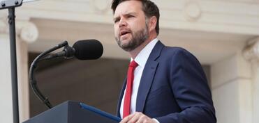 Vens: İran sazişini tənqid edənlər ABŞ üçün sonsuz müharibə təklif edirlər