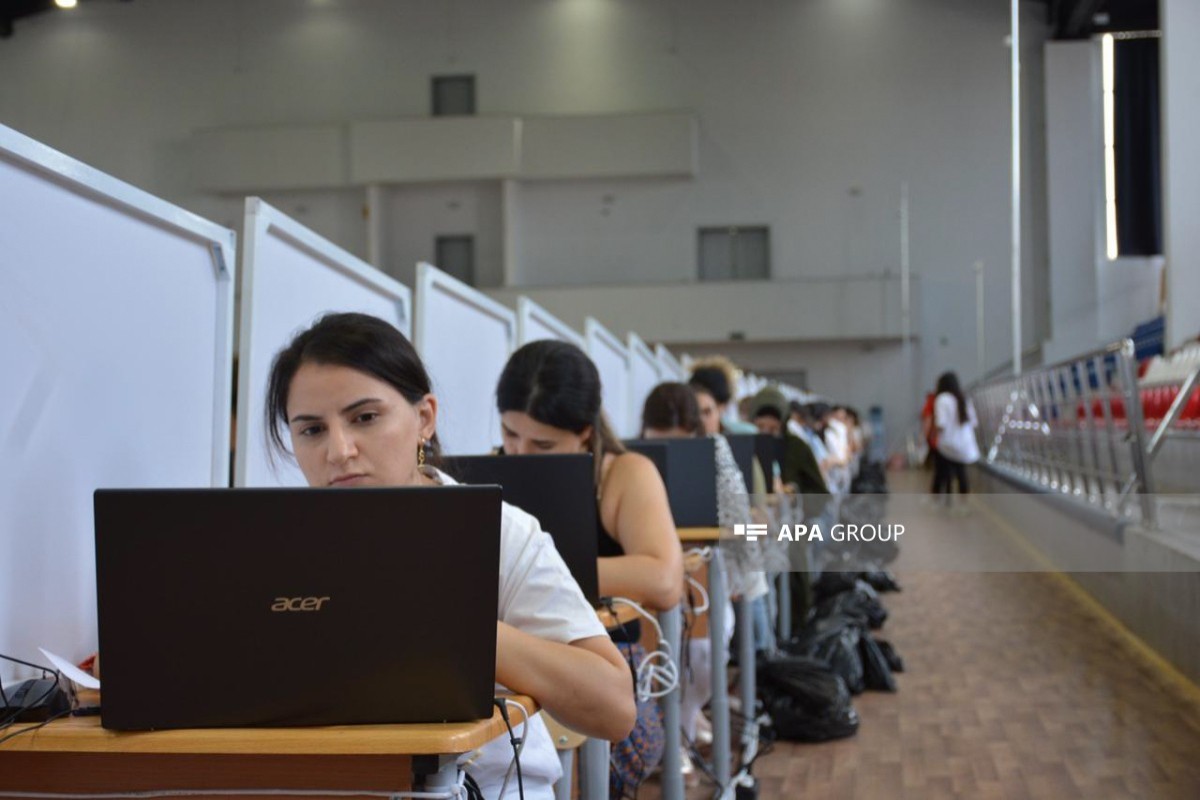 Müəllimlərin sertifikasiya imtahanının ilk günü yekunlaşıb, 98% davamiyyət qeydə alınıb