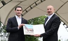 Türkmənistan Prezidentinə Qarabağ atı hədiyyə edilib