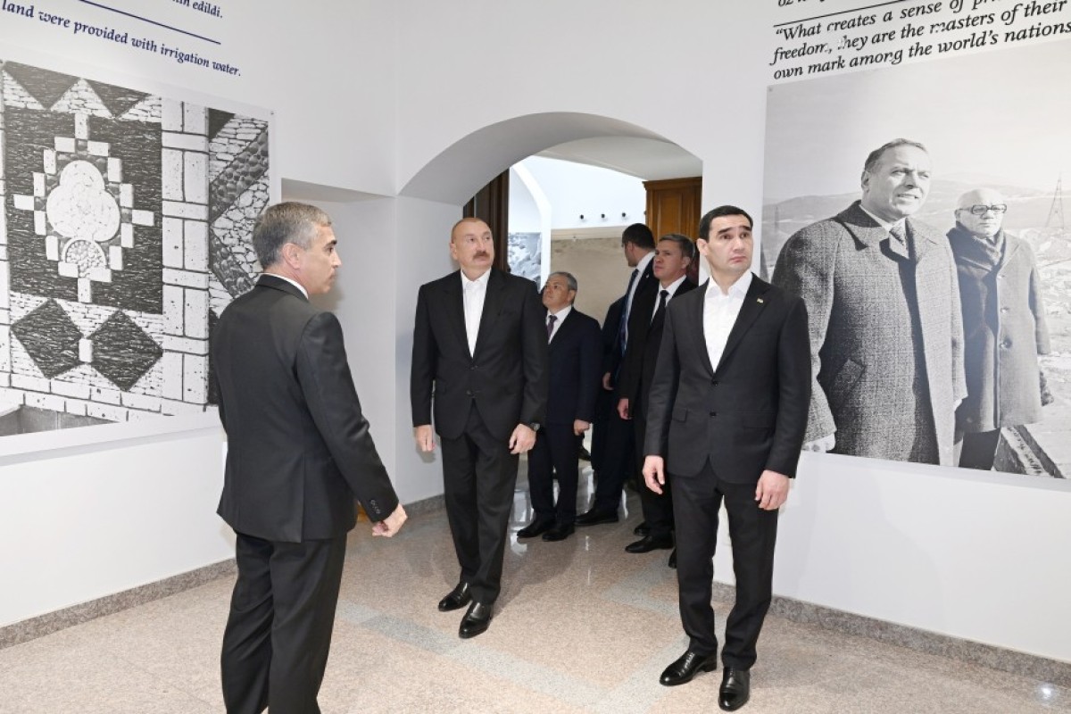 Azərbaycan və Türkmənistan prezidentləri Şuşada “Heydər Əliyev və Qarabağ” sərgisi ilə tanış olublar