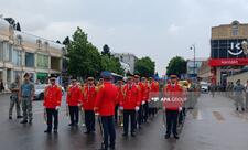 Gəncədə hərbi orkestrlərin müşayiəti ilə yürüş keçirilir  - FOTO