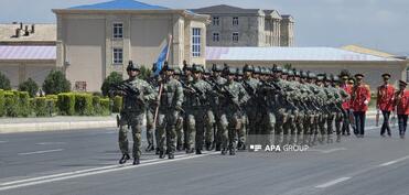 Naxçıvanda hərbi orkestrin müşayiəti ilə yürüş başlayıb  - FOTO