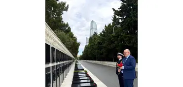Səfir: Britaniya Azərbaycanla tərəfdaşlığı daha da gücləndirməkdə qərarlıdır