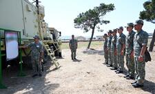 Azərbaycan Ordusunda gənc zabitlərlə nümayiş məşğələləri keçirilib