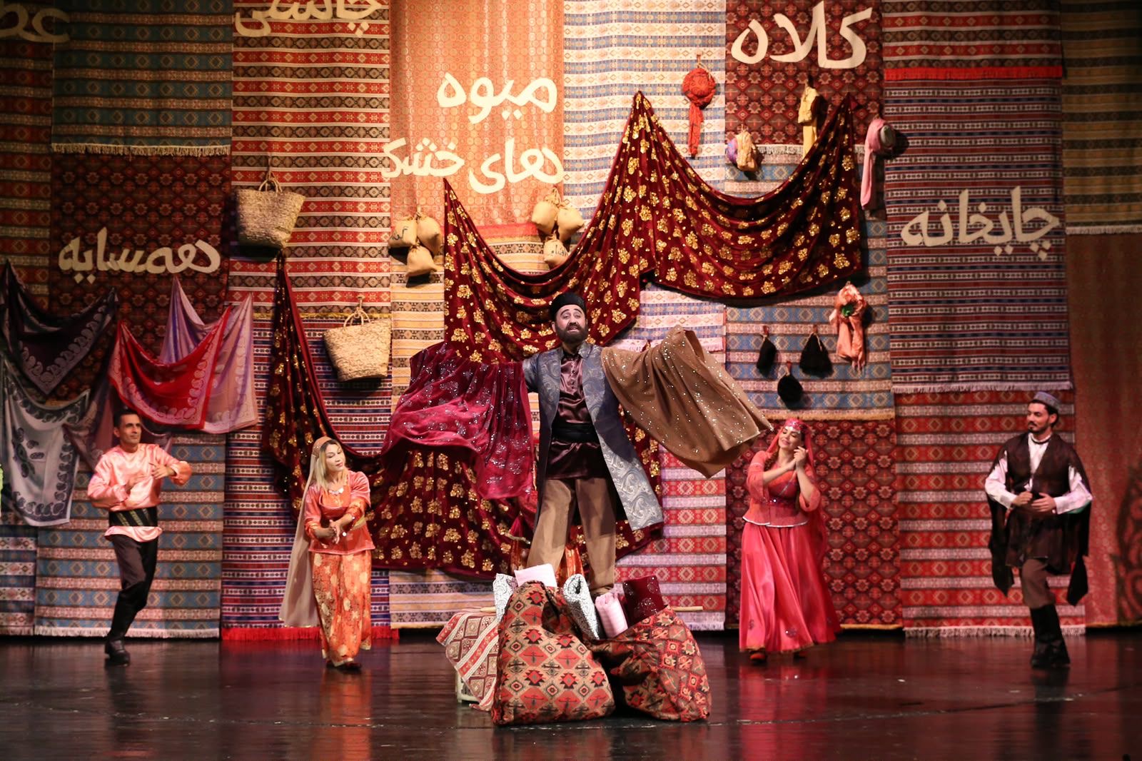 Gənc Tamaşaçılar Teatrında premyera: “Hacı Qara” yeni quruluşda səhnədə