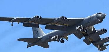 ABŞ B-52 Stratofortress bombardmançılarını Böyük Britaniyadakı bazadan çıxarıb