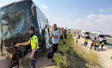 Türkiyədən İraqa gedən avtobus qəzaya uğrayıb, 40 nəfər xəsarət alıb