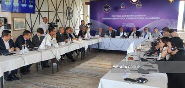 Şuşada müstəmləkəçiliyin müasir formaları ilə bağlı müzakirə keçirilib - FOTO