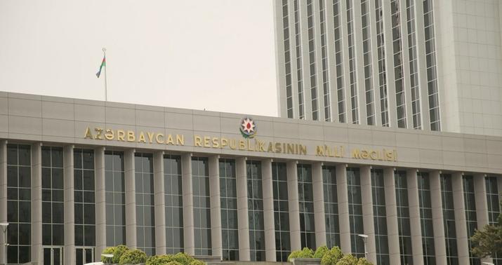 Milli Məclisin komitə iclası keçirilir
