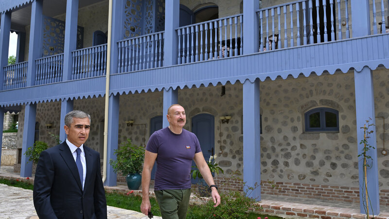 Prezident İlham Əliyev Şuşada “Yasəmən” hotelinin yeni korpusları ilə tanış olub