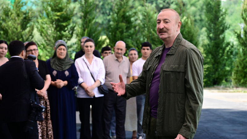 İlham Əliyev: Hər dəfə keçmiş köçkünlər öz dədə-baba torpaqlarına qayıdanda hamımız üçün bayramdır