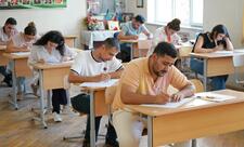 Dövlət icra məmuru vəzifəsinə qəbulla bağlı test imtahanı keçirilir