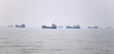 CENTCOM: Hörmüz boğazı naviqasiya üçün açıqdır və İranın nəzarətində deyil