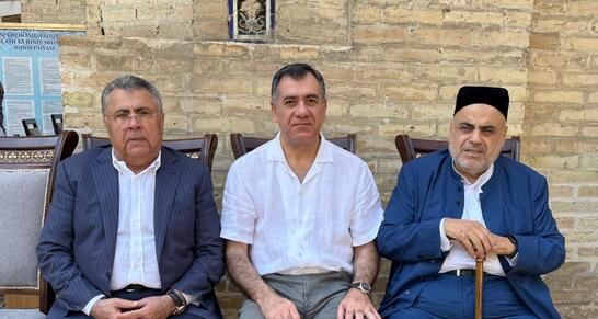 "Sülhə və əmin-amanlığa xidmət edən bu cür konfransların keçirilməsi alqışlanmalıdır"-Qüdrət Həsənquliyev