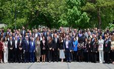Prezidentin sosial media hesablarında IV Şuşa Qlobal Media Forumundan ailə fotosu paylaşılıb