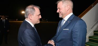 Slovakiya Prezidenti Peter Pelleqrini Azərbaycana rəsmi səfərə gəlib - FOTO