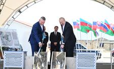 Azərbaycan və Slovakiya prezidentləri Ağdamın Baş Qərvənd kəndində görülən işlərlə tanış olublar, məktəb binasının təməli qoyulub