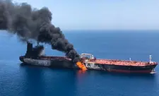ABŞ İranın Xark adasında neft tankerinə raket zərbəsi endirib