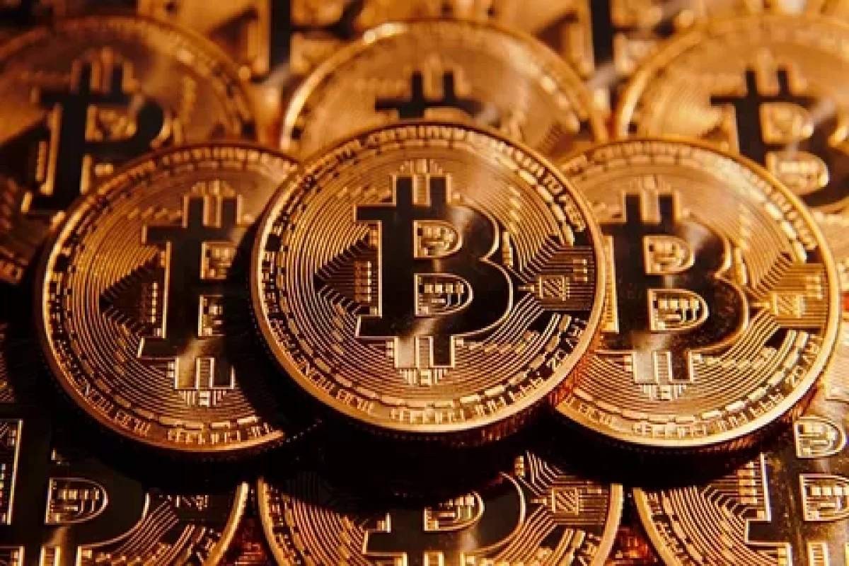 "Bitcoin"in qiyməti 64 min dollardan aşağı enib