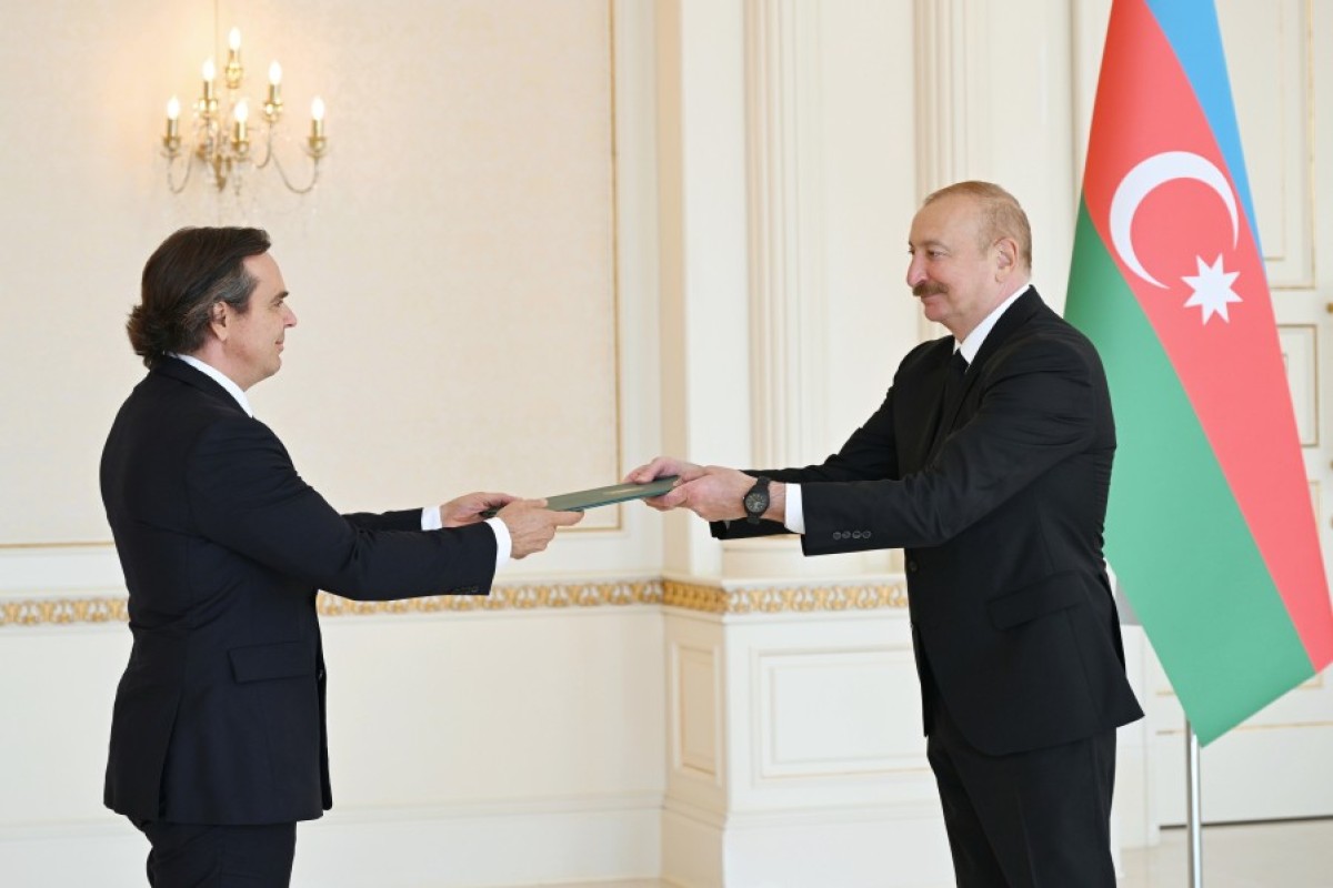 Prezident İlham Əliyev Braziliyanın yeni səfirinin etimadnaməsini qəbul edib