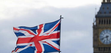 Böyük Britaniya elektron vizaya keçdi