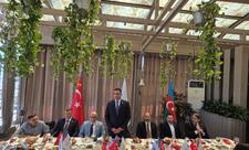Beynəlxalq Demokratlar Birliyi Azərbaycan jurnalistlərini bir araya gətirib