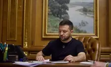 Zelenski Ukraynada hərbi vəziyyət və səfərbərliyi oktyabrın 31-dək uzadıb