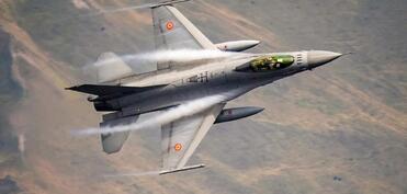 F-16 qırıcısı Rumıniya hava məkanında PUA-nı vurub