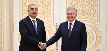 Azərbaycanın Özbəkistandakı səfiri etimadnaməsini Prezident Şavkat Mirziyoyevə təqdim edib