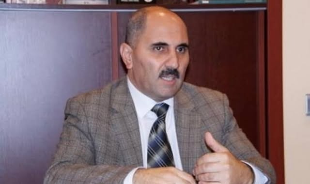 “Əlifba məsələmiz həll olunub, rus soyad sonluğu məsələsini də həll etməliyik”