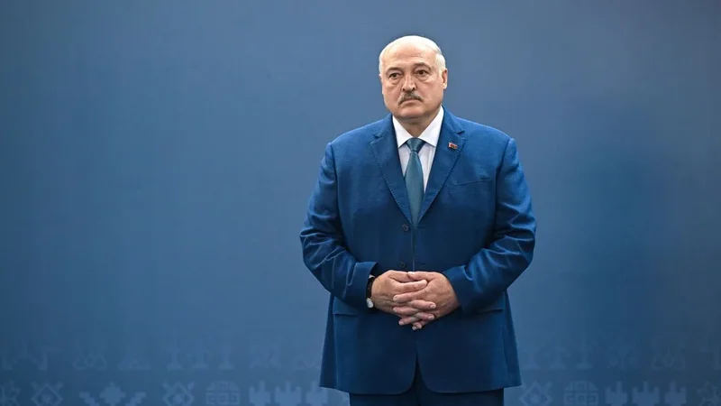 Lukaşenko: İnsanlar və dövlətlər arasında əlaqələri kəsmək mənasızdır