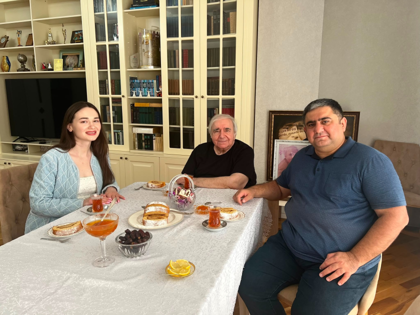 Ramiz Rövşənin ukraynalı jurnalistə müsahibəsi: Tərcümə milli mədəniyyətlər arasında ən etibarlı körpüdür