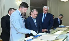 Ceyhun Bayramov Ukraynada Azərbaycan Xalq Cümhuriyyətinin diplomatik irsinə aid arxiv sənədləri ilə tanış olub
