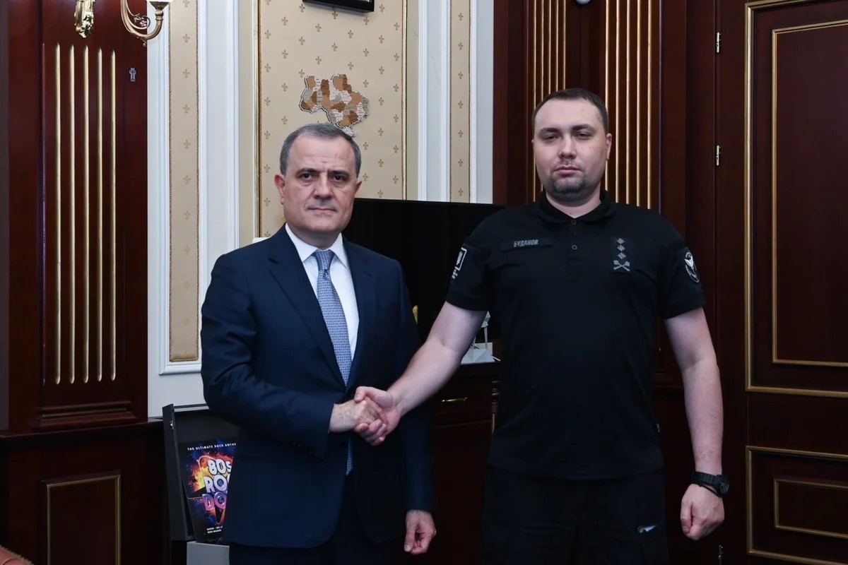 Ceyhun Bayramov Zelenskinin Ofisinin rəhbəri Budanovla regional və beynəlxalq vəziyyəti müzakirə edib