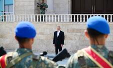 Prezident İlham Əliyev Əlahiddə Ümumqoşun Orduda yeni yaradılan komando hərbi hissələrinə Döyüş bayraqlarının verilməsi mərasimində iştirak edib - FOTO
