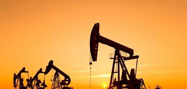 Dünya bazarlarında “Brent” nefti cüzi ucuzlaşıb, WTI isə bahalaşıb