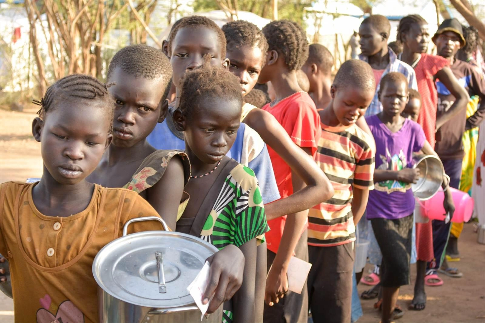 Böyük Britaniya Afrika ölkələrinə birbaşa yardımı 40%-dən çox azaldacaq