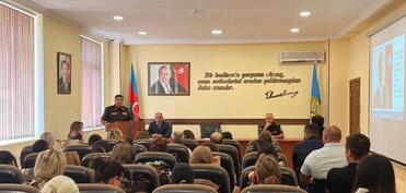 "Xüsusi qayğıya ehtiyacı olan şəxslərin mühafizəsi bizim prioritetimizdir" mövzusunda kurs-seminar keçirilib