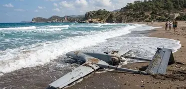 İstanbullun Arnavutköy rayonunda sahilə pilotsuz uçuş aparatı çıxıb