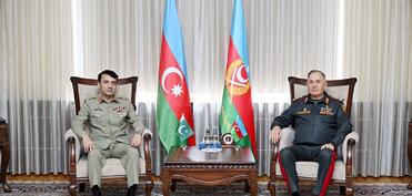 Baş Qərargah rəisi Kərim Vəliyev Pakistan nümayəndə heyəti ilə görüşüb