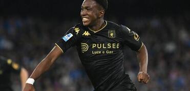 "Çelsi" "Atalanta"nın müdafiəçisini transfer etmək istəyir