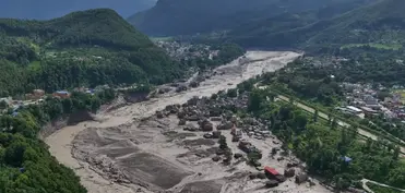 Nepalda daşqın fəlakəti: 17 ölü, 400-dən çox turist itkin düşüb