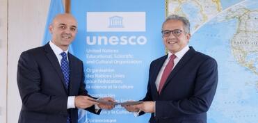 Azərbaycanın yeni daimi nümayəndəsi etimadnaməsini UNESCO-nun baş direktoruna təqdim edib