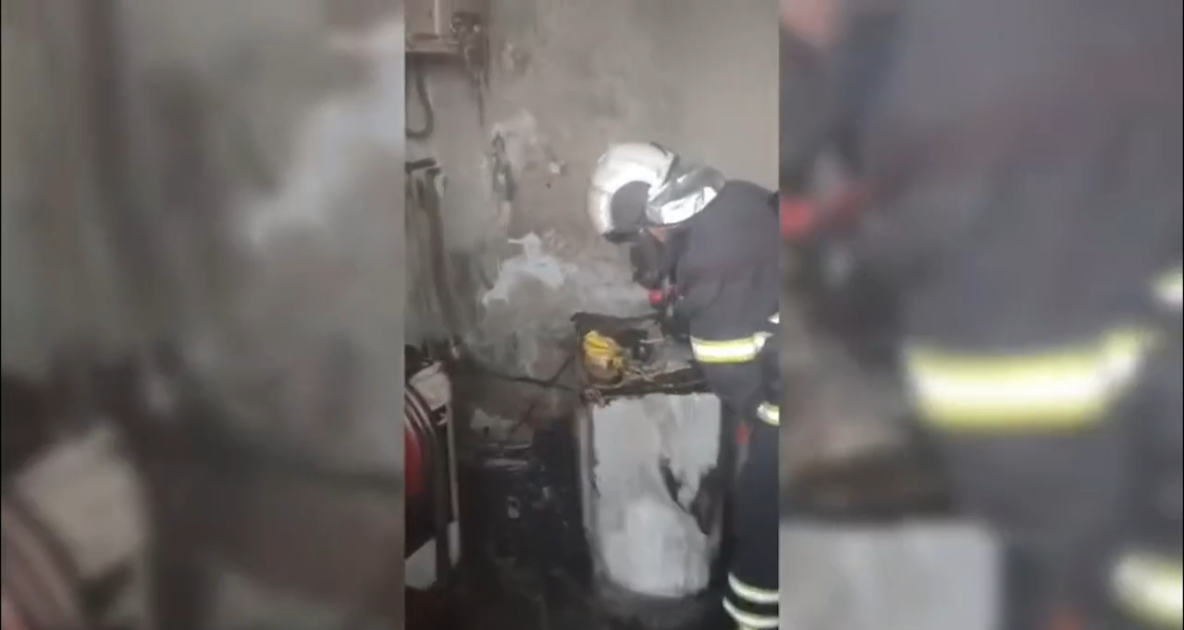 Naxçıvan şəhərində yaşayış binasında yanğın olub