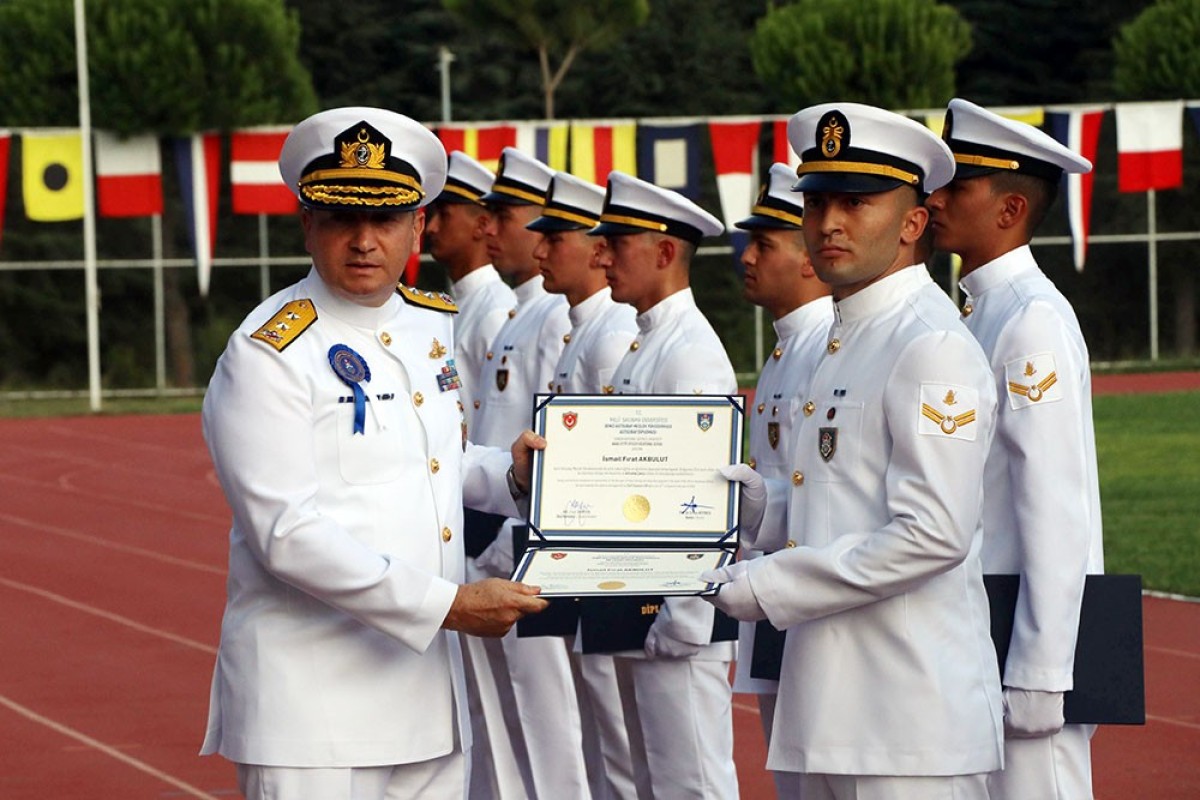 Türkiyədə təhsilini bitirən Azərbaycan hərbçilərinə diplomlar təqdim edilib