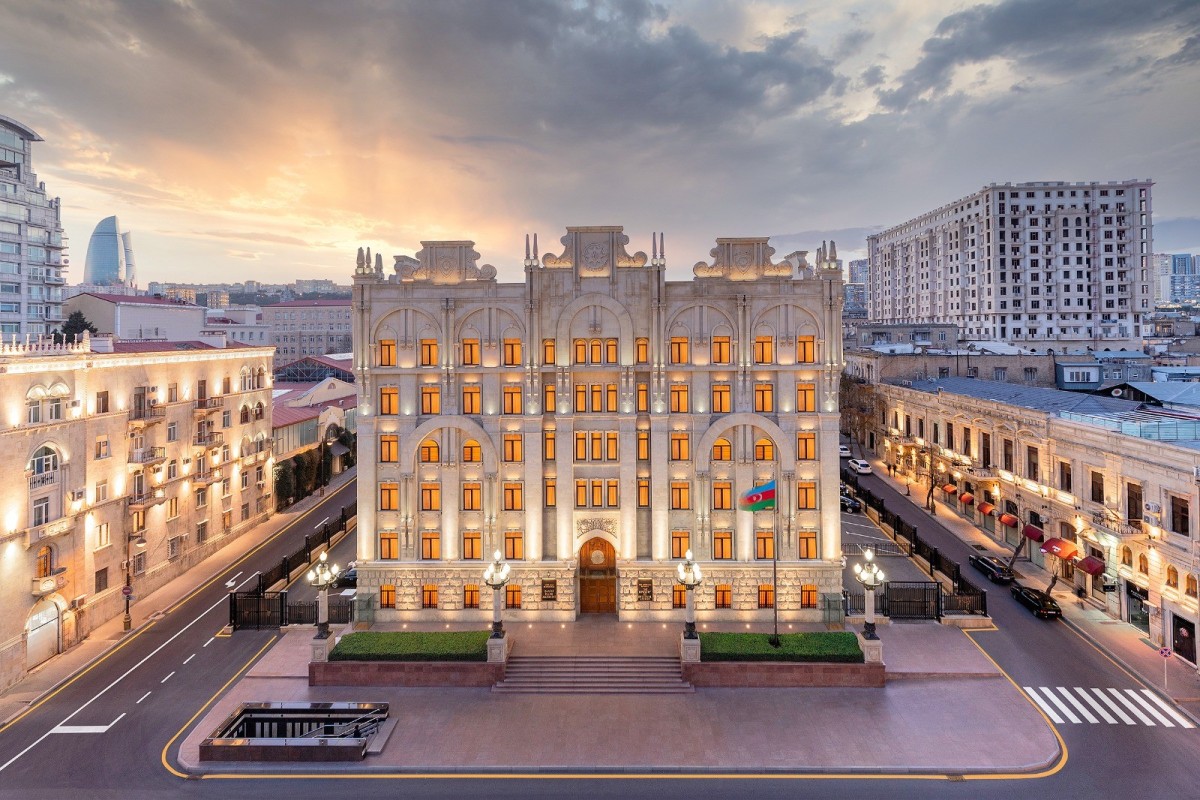 DİN dövlət qurumlarının adından edilən aldadıcı zənglərlə bağlı çağırış edib